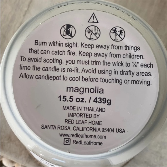 ⚡️Red Leaf Home Dog Candle - Picture 4 of 4